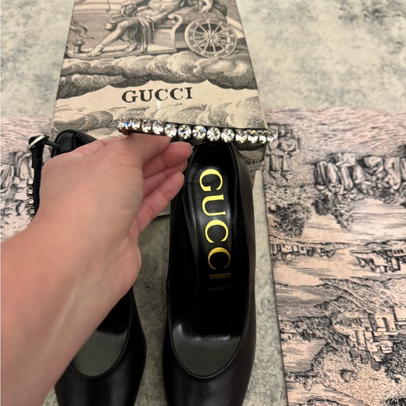 Brand new Gucci black pumps. Size 39.5 - Picture 5 of 7